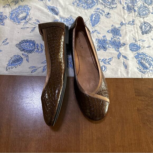 Vionic Women's Caroll Ballet Flat Monks Robe Patent Croc Leather Size 11 - Picture 5 of 7